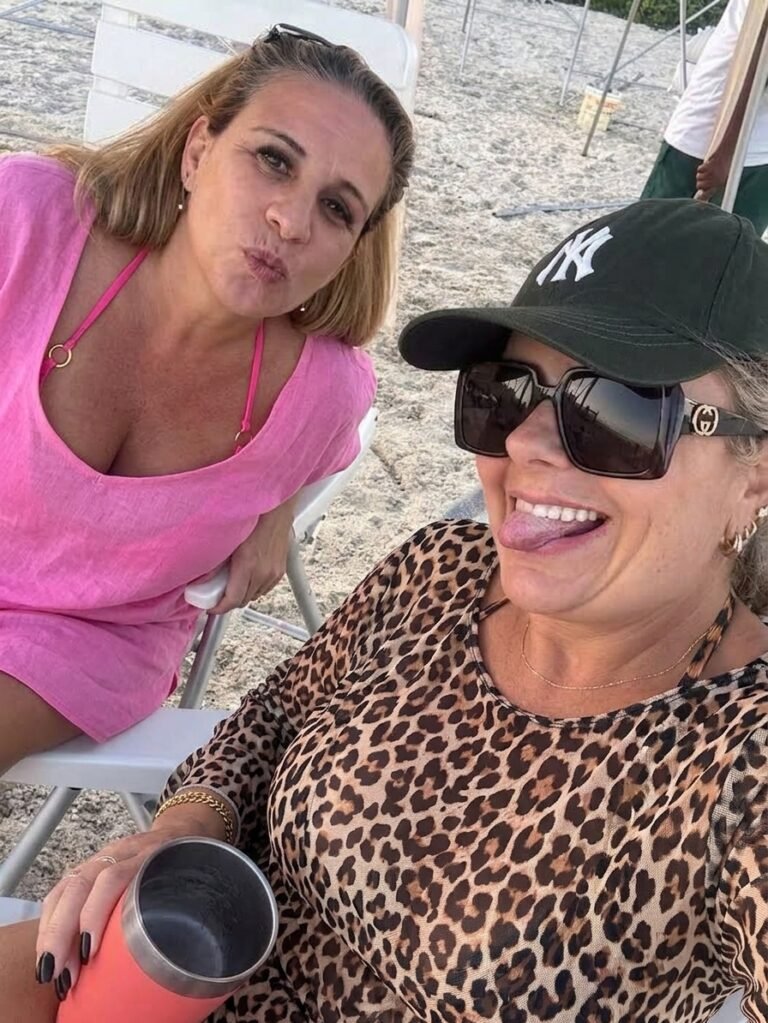 “My Best Friend of 37 Years Asked Me to Take One LAST Photo Together on Vacation—As Friends. When I Asked Why ‘Last,’ She Smiled and Said, ‘Because Tomorrow You’ll Find Out Who I Really Am…’”